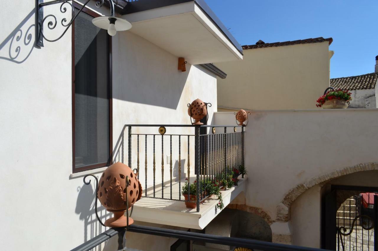 Residenza La Nivera Miglionico Exterior foto