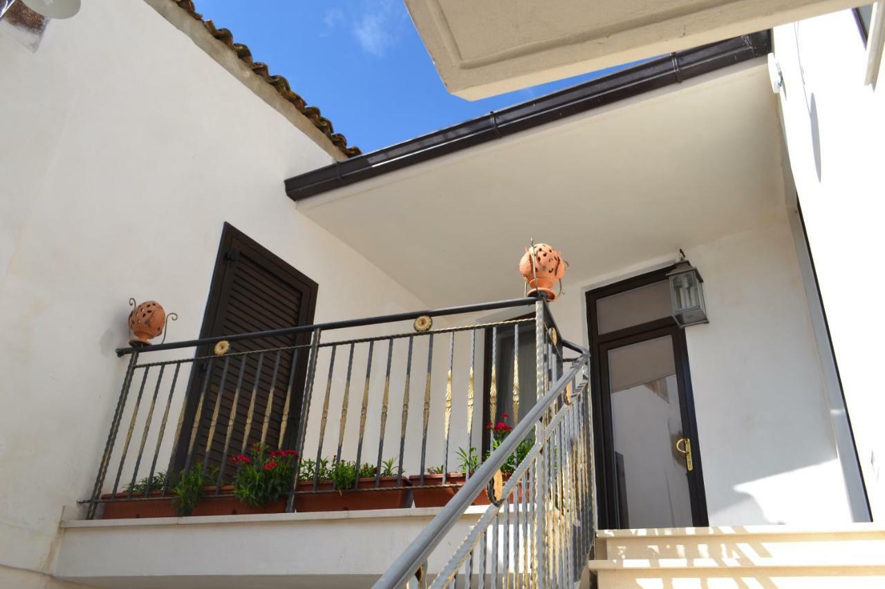 Residenza La Nivera Miglionico Exterior foto