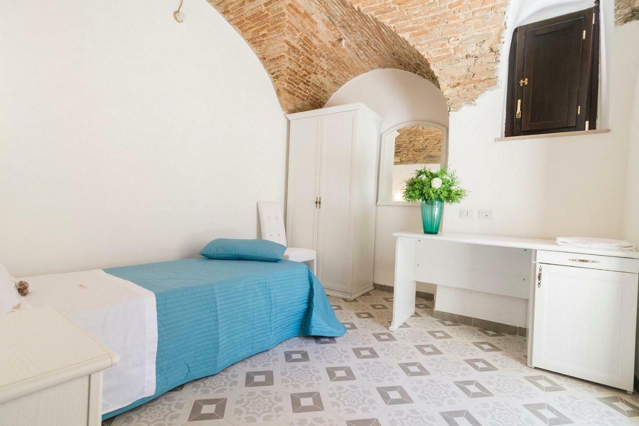 Residenza La Nivera Miglionico Exterior foto
