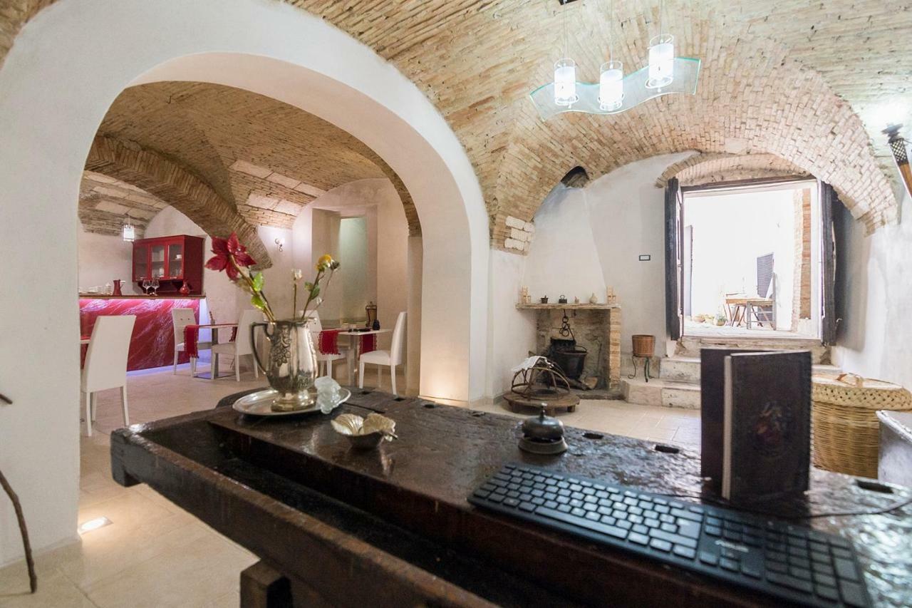 Residenza La Nivera Miglionico Exterior foto