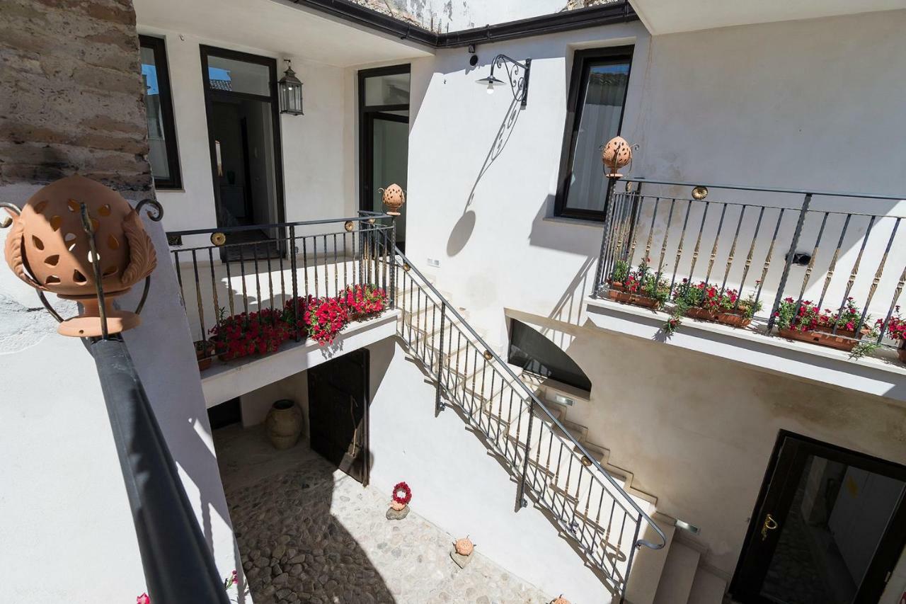Residenza La Nivera Miglionico Exterior foto